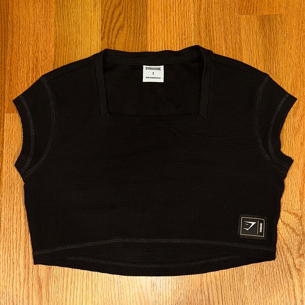 Gymshark Black Cropped Pulse Top
